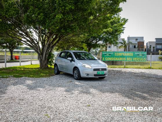 FIAT PUNTO 1.8 ESSENCE 16V FLEX 4P AUTOMATIZADO
